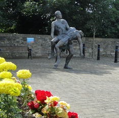 Statue of CúChulainn and Ferdia in Ardee County Louth
