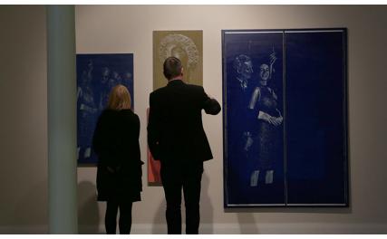Highlanes Gallery - couple at exhibition