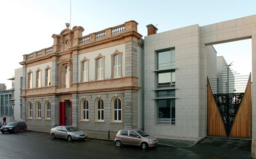 An Táin Arts Centre
